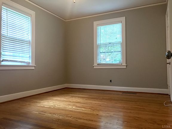 3rd image of 9 Clifton St