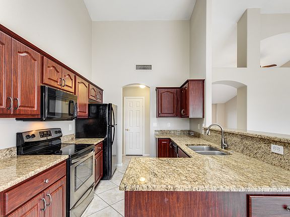 4th image of 6011 W Tonopah Dr