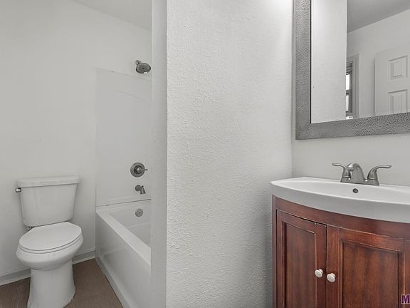 5th image of 30682 Anderson Dr