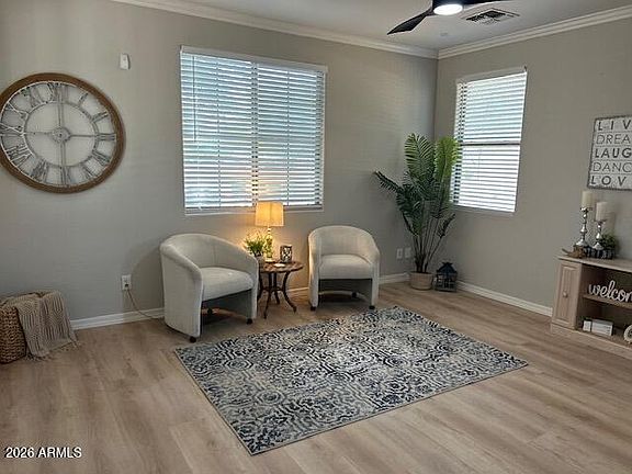 4th image of 1731 E Elgin St