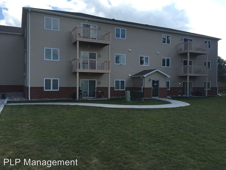 1st image of 2530 17th Ave S APT 104