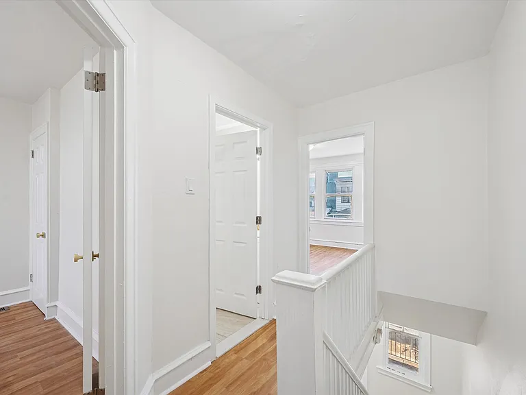1623 S Lindenwood St — Photo 23