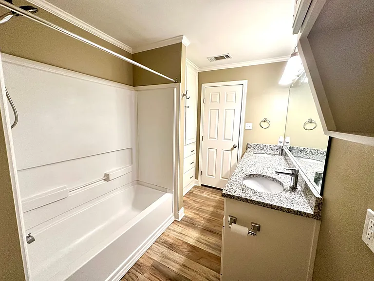 3916 Austin Ave — Photo 21