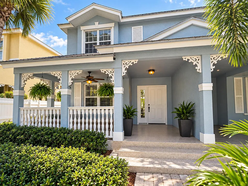 605 SW 5th Ave #605