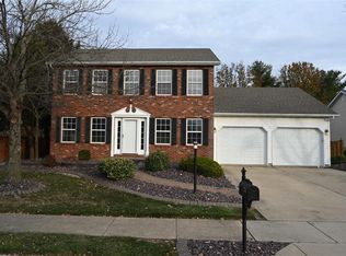 2704 Hunters Crossing Dr, Edwardsville, IL 62025