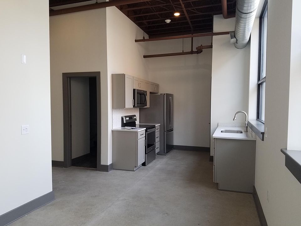 2nd image of 350 East Ave