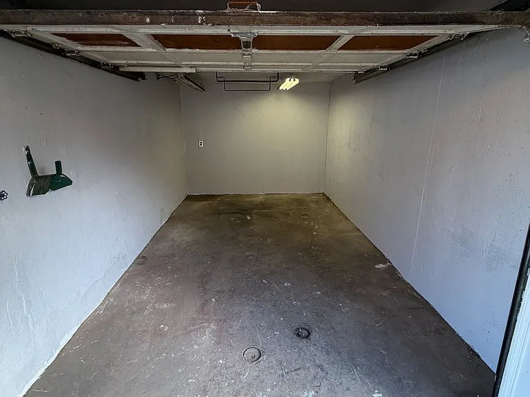 6346 Cottage St — Photo 16