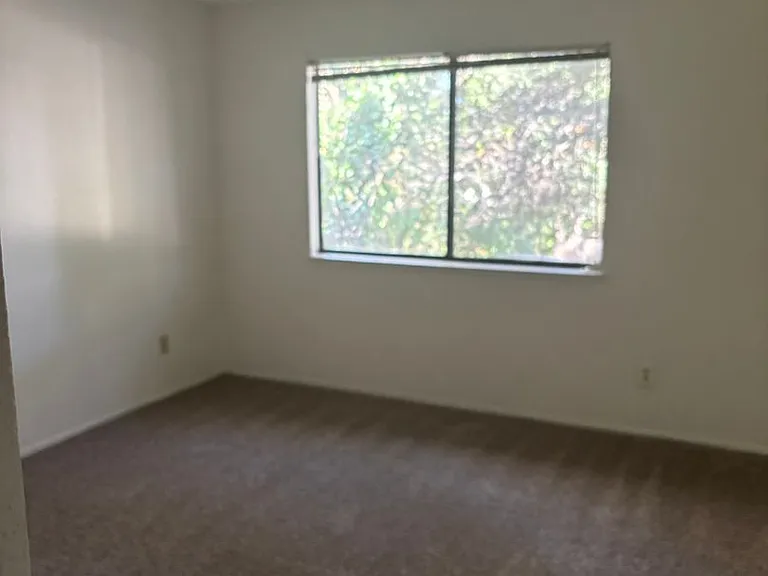 22236 Main St #F — Photo 9