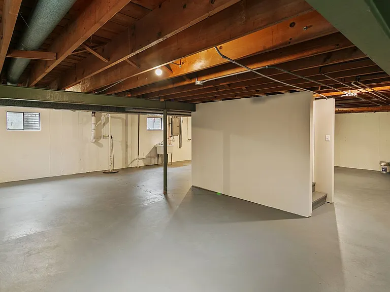 18135 Cherrywood Ln — Photo 20
