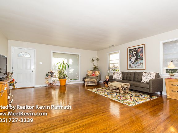 3rd image of 2401 James Ave