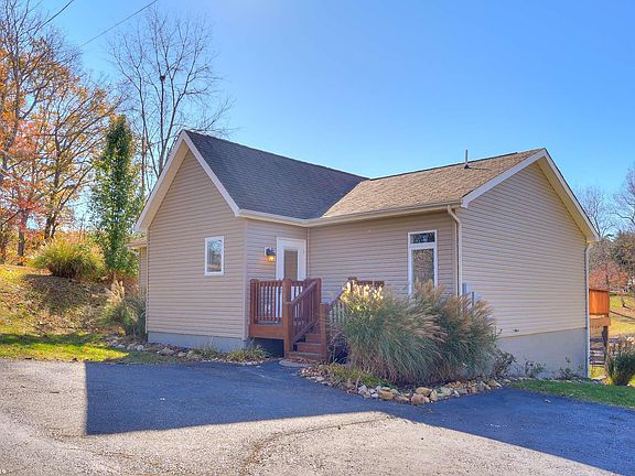 2nd image of 6305 Swiss Knob Dr