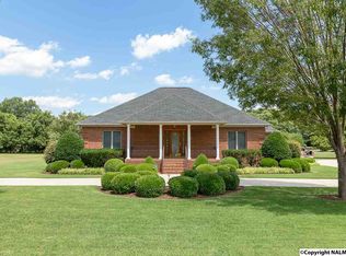 111 Powell St, Gurley, AL 35748