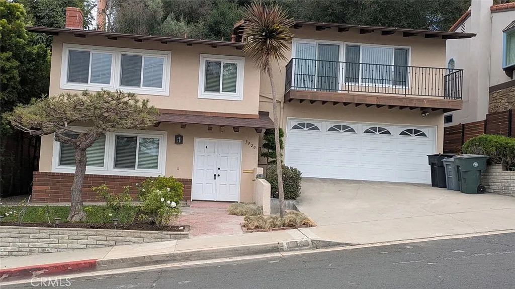 3 bed, 2211 sqft, $5,850 — Photo 4