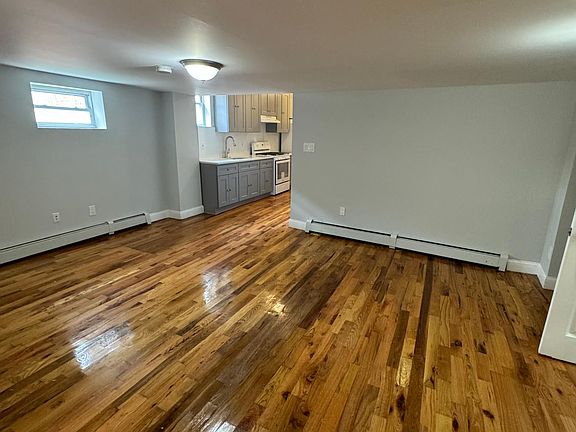 2nd image of 3849 Amundson Ave #1