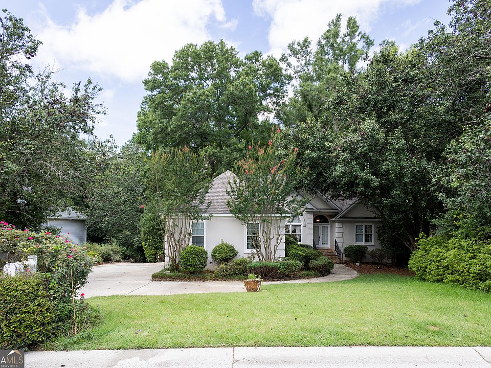 1st image of 530 Brookside Dr