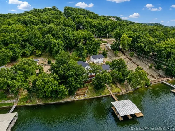1117 Dogwood Rd, Lake Ozark, MO 65049