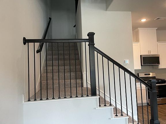 2nd image of 6120 Blythe Dr #8228