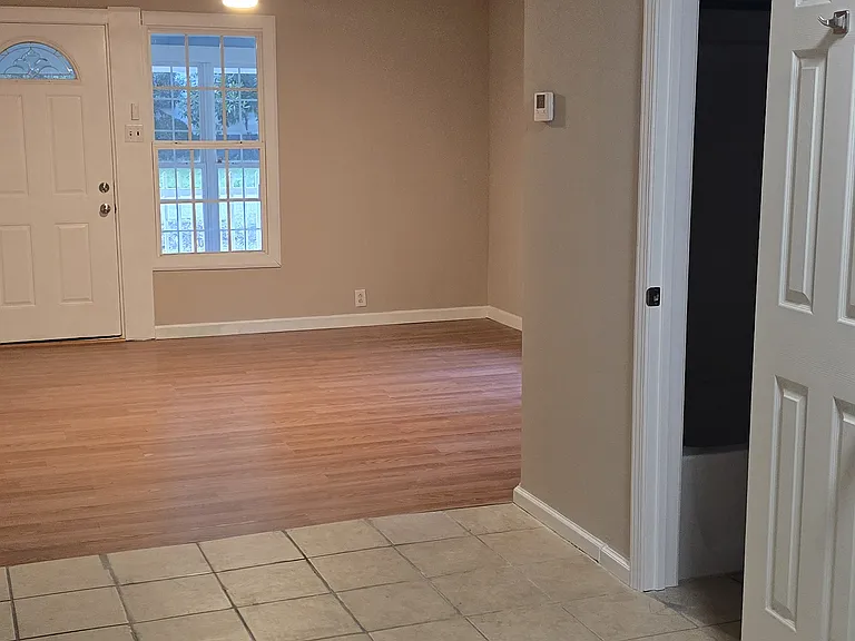 829 Richard Ave — Photo 17