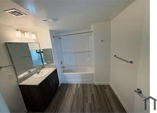 3rd image of 4737 N 7th Ave #303