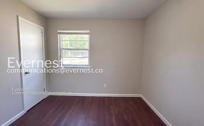 200 Woodward Dr — Photo 15