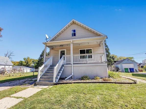 1139 S Chestnut Ave, Green Bay, WI 54304