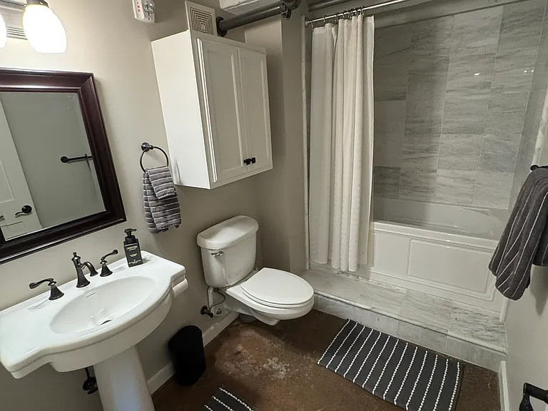 223 S Grand St #202 — Photo 9