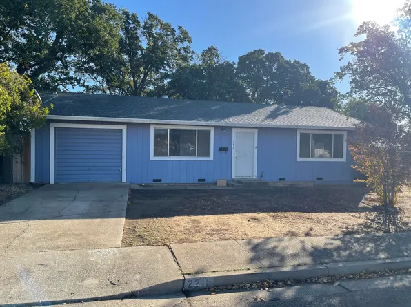2210 Washington Ave, Red Bluff, CA 96080