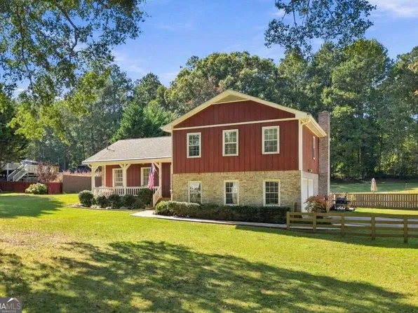 49 Lakeview Dr, Villa Rica, GA 30180