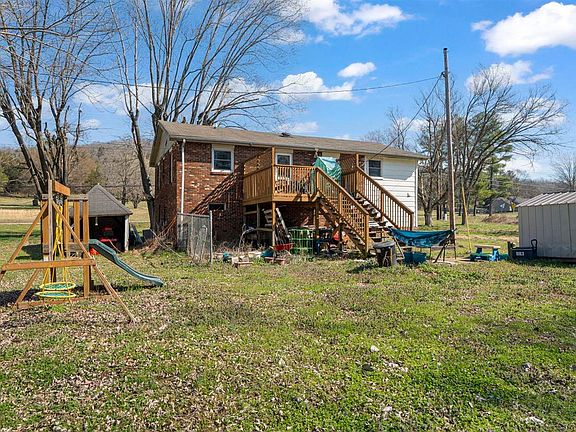 4th image of 8991 Morgantown Rd