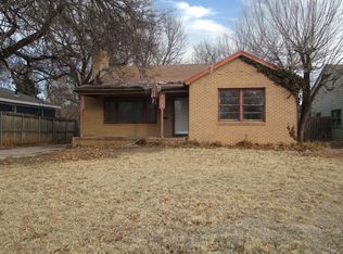 912 N Crestway Ave, Wichita, KS 67208