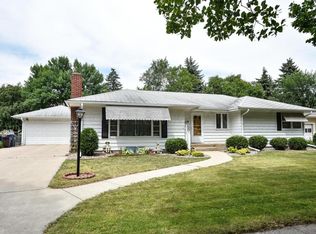 1410 6th Ave S, Moorhead, MN 56560