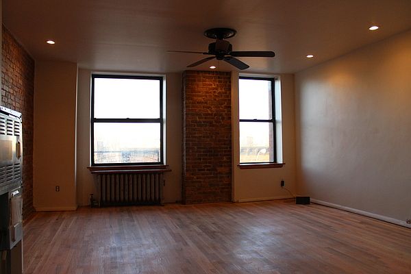 1st image of 374 Quincy St