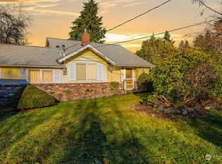 4601 226th St SW, Mountlake Terrace, WA 98043