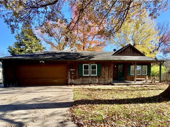 2435 S Vermont Ave, Independence, MO 64052