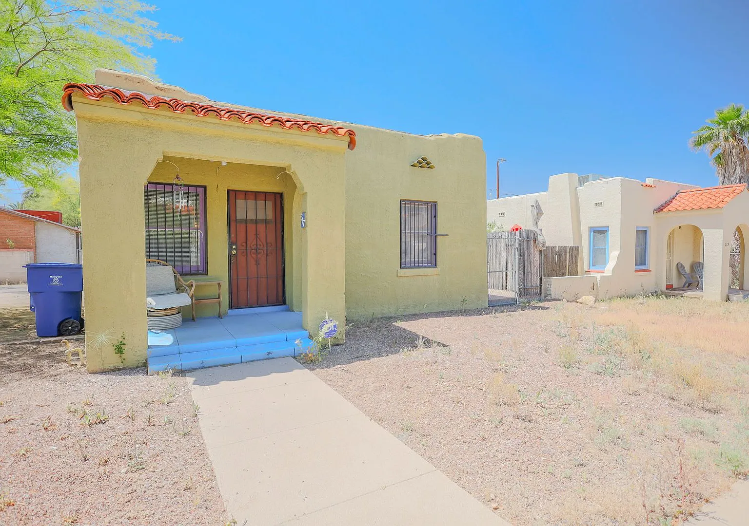 Now Accepting Pets! Across Street From U Of A — Photo 2