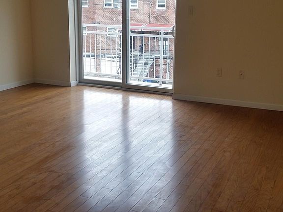 3rd image of 202 Kearney Ave