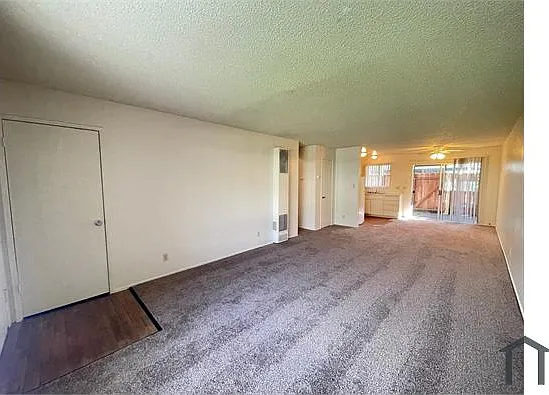 451 Fleming Ave E — Photo 2