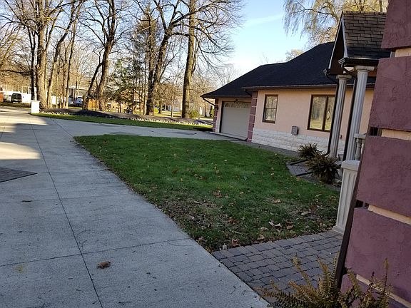 5th image of 21207 Parker St