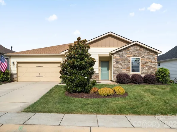 523 Bowline Dr, Denver, NC 28037
