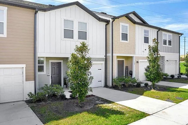 3 bed, 2.5 bath, 1480 sqft, $1,850 — Photo 2