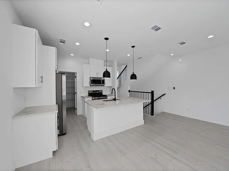 7207 Mohawk Dr #108 — Photo 17