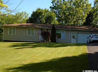 5725 Decker Rd, Livonia, NY 14487