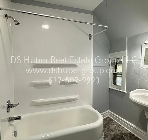 533.5 N Seymour Ave — Photo 7