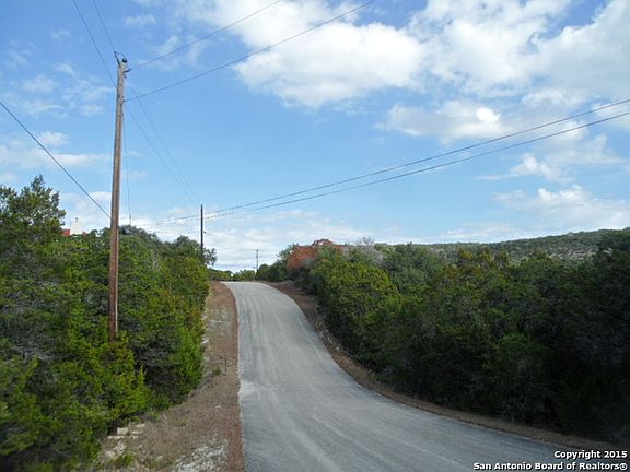 5th image of 1090 Rose Ln