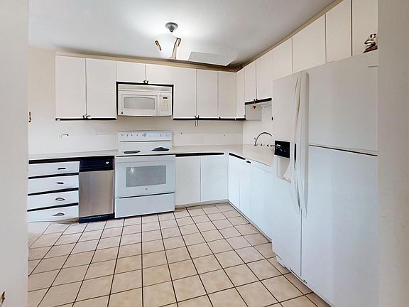3rd image of 30 Revere Beach Pkwy APT 401