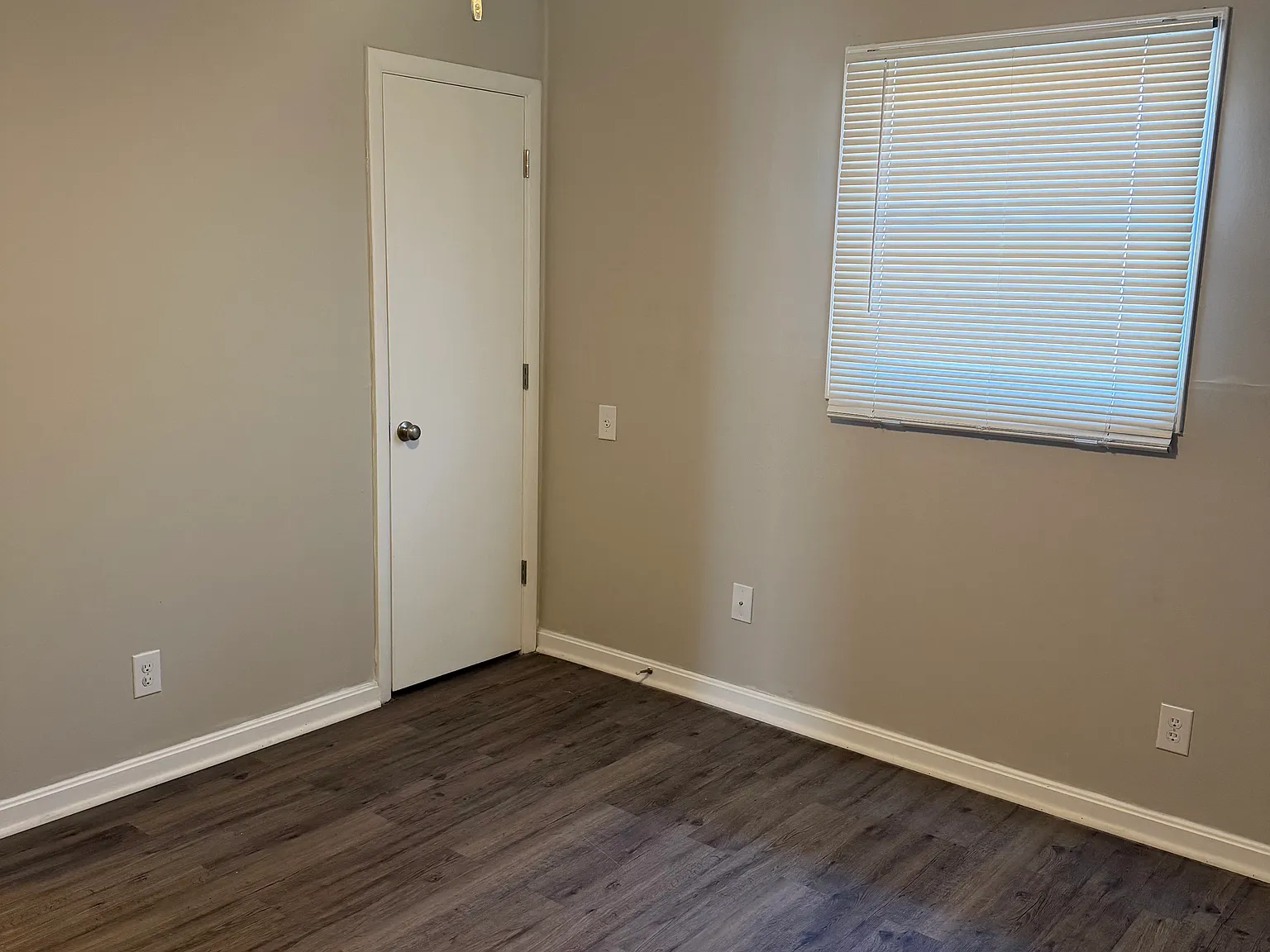 2 bed, 695 sqft, $950 — Photo 2