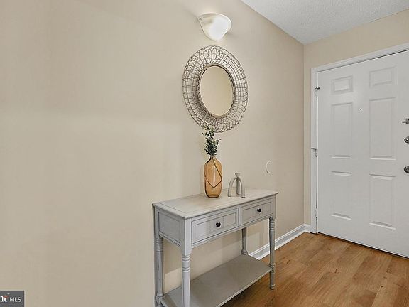 4th image of 7772 Willow Point Dr #7772