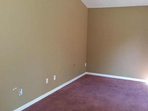 5th image of 450 Redwood Ave