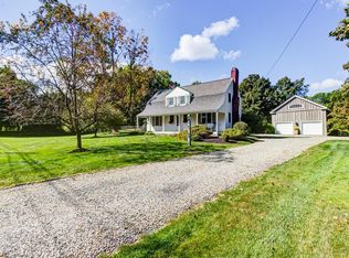 4 Sears Rd, Southborough, MA 01772