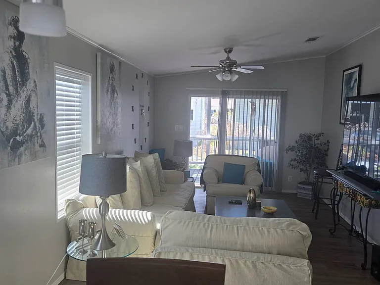 36102 Citrus Blvd — Photo 9